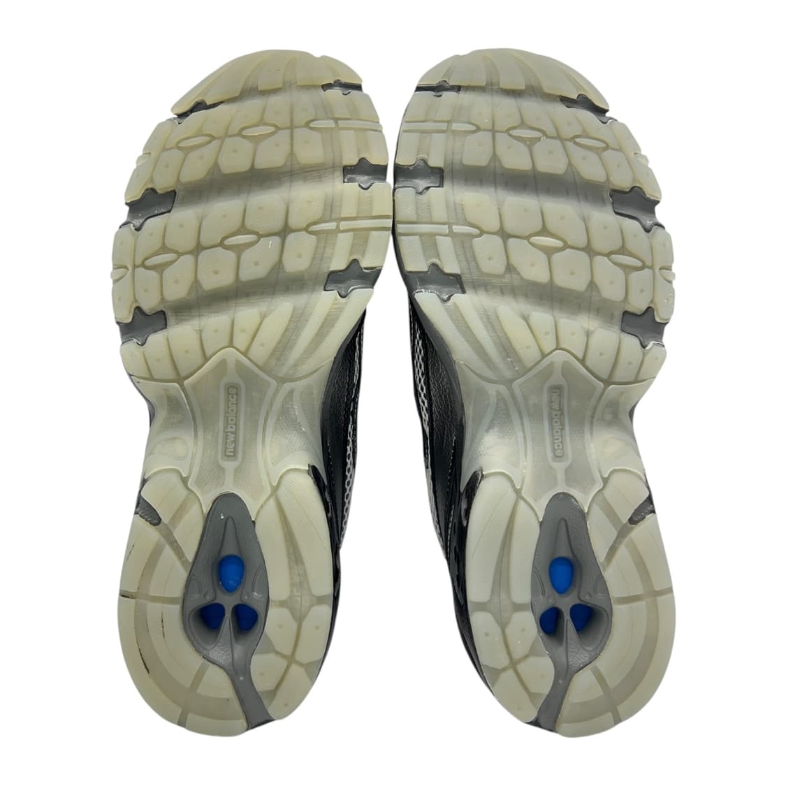 240 뉴발란스 740 다크 실버 메탈릭 상품이미지6