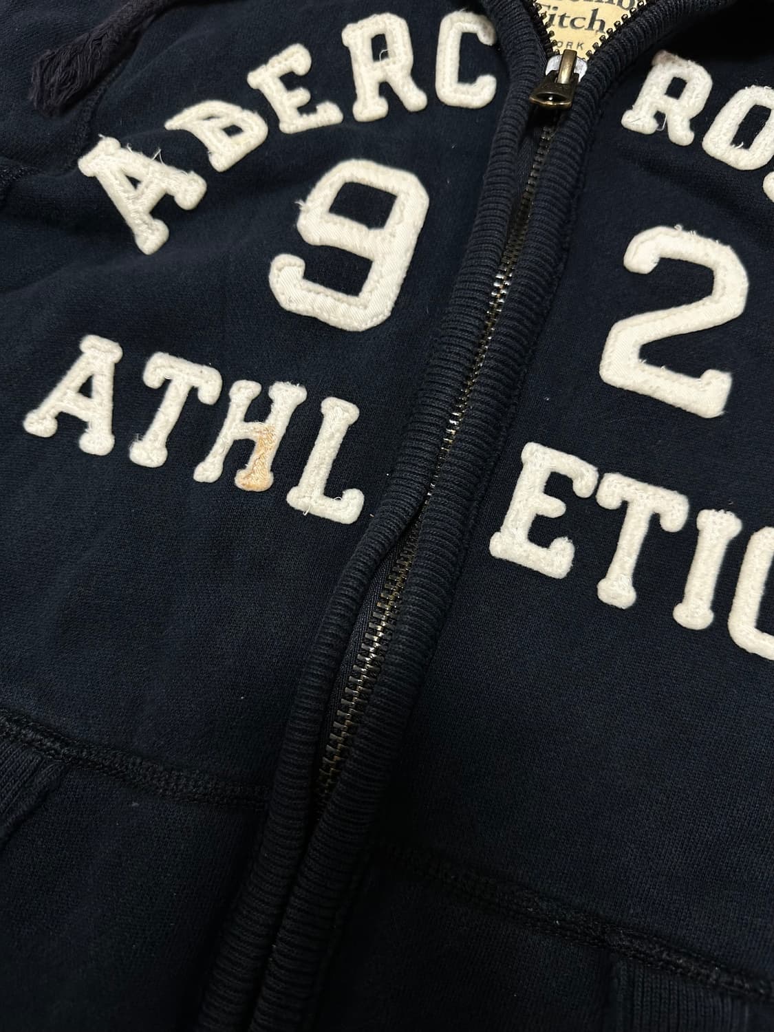 아베크롬비 아치로고 네이비 후드집업 상품이미지4