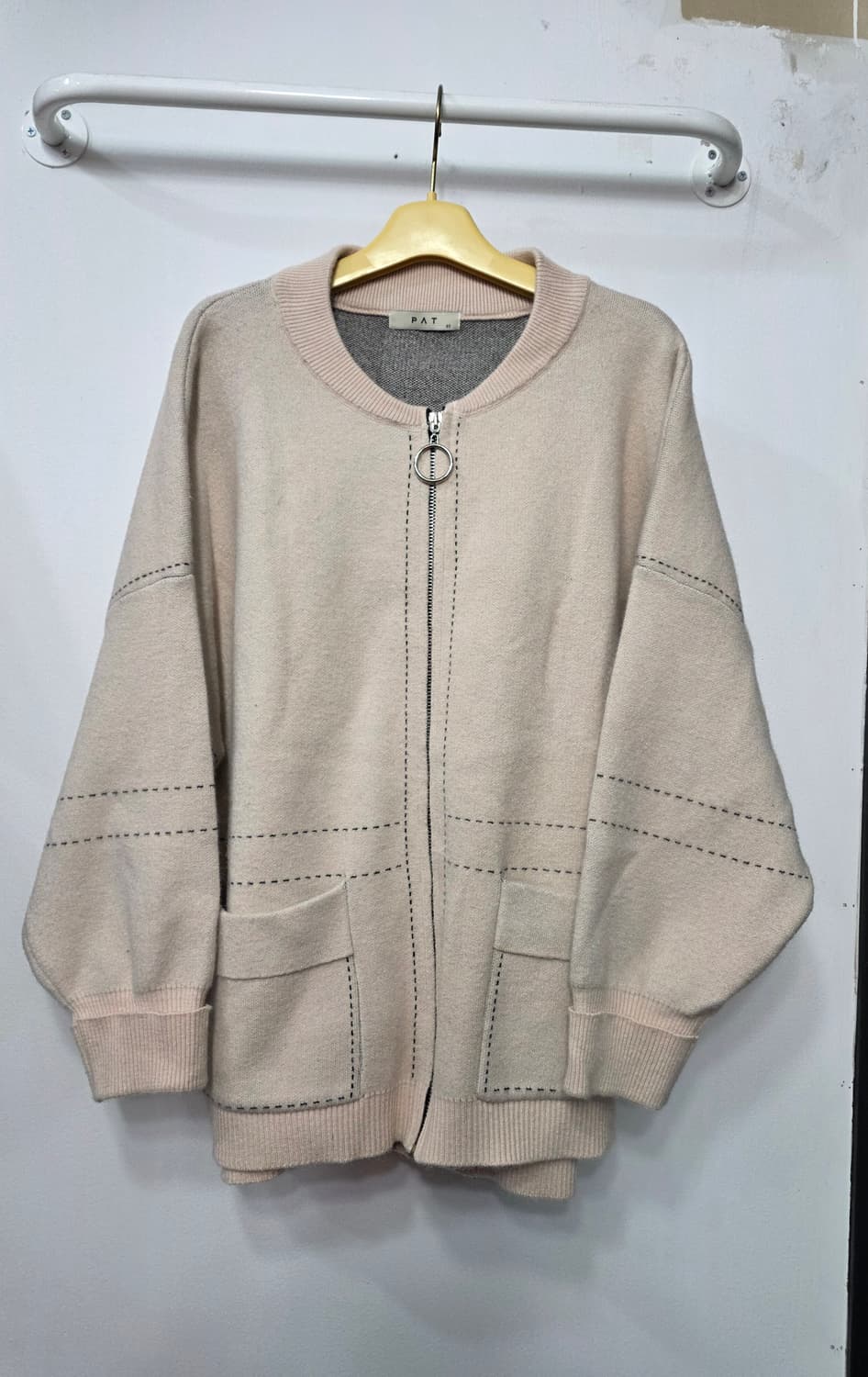 PAT 여성 니트 집업 상품이미지1