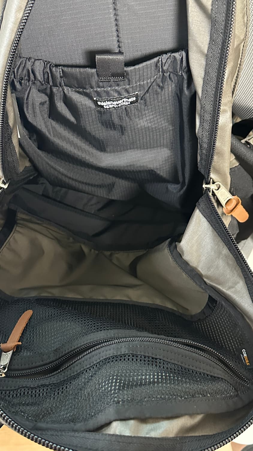 그레고리 x 디스이즈네버댓 데이앤하프 올리브 브라운 상품이미지3