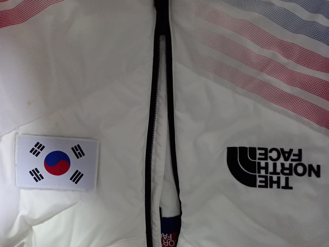 노스페이스 팀 코리아 국대 패딩 100/L 상품이미지3