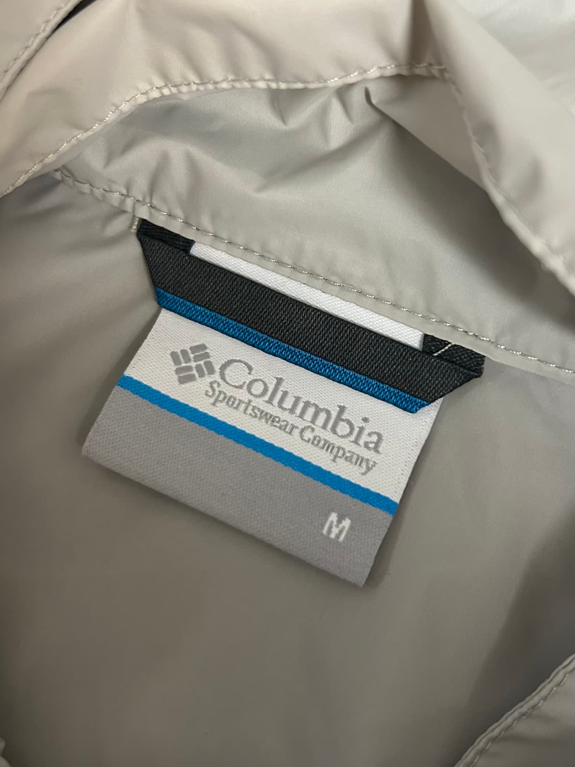 (새상품) 컬럼비아 그레이 바람막이 상품이미지3