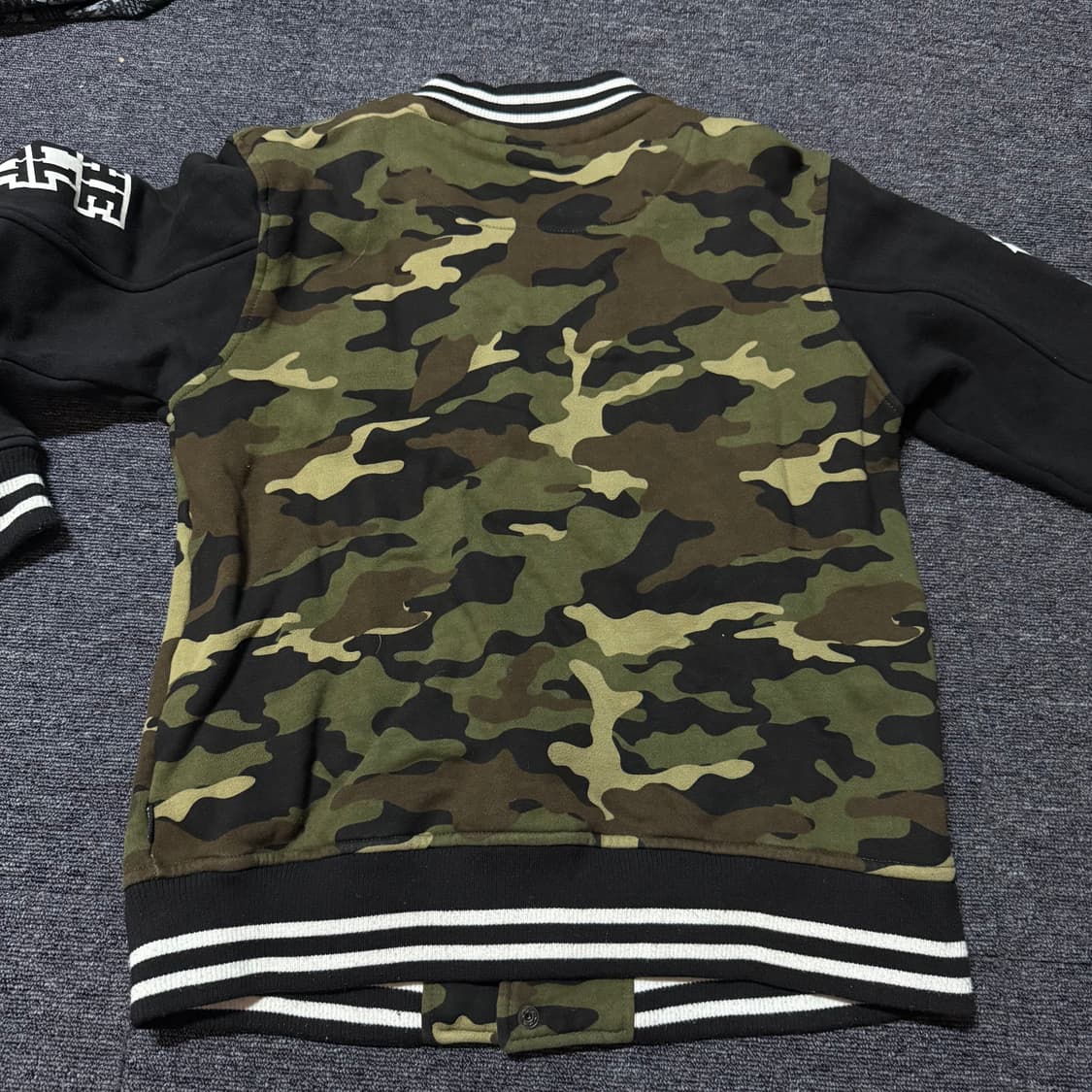 빈티지 카모 바시티 자켓 상품이미지2