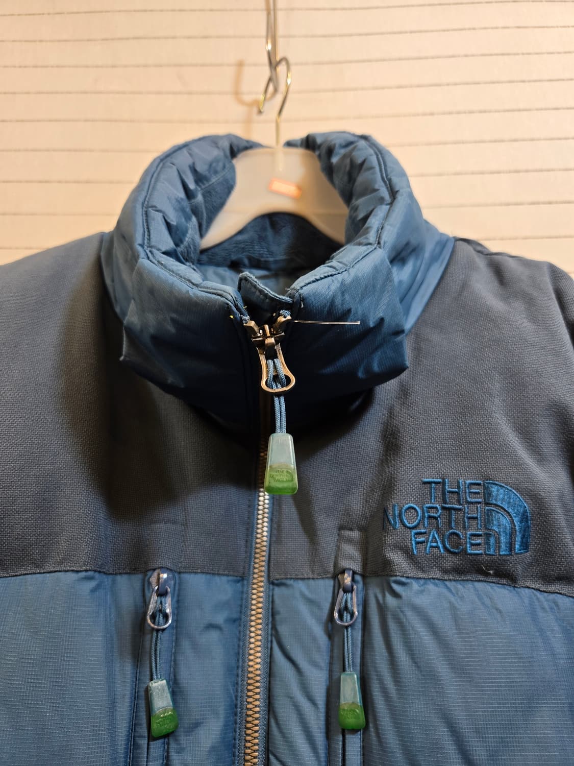 노스페이스 블루 다운 패딩 점퍼 상품이미지2