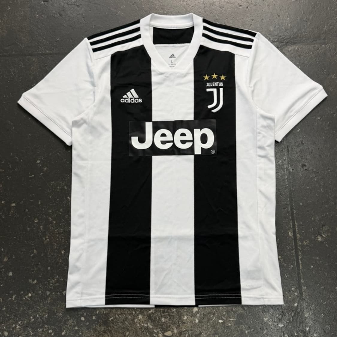100 아디다스 18-19 유벤투스 유니폼 상품이미지1