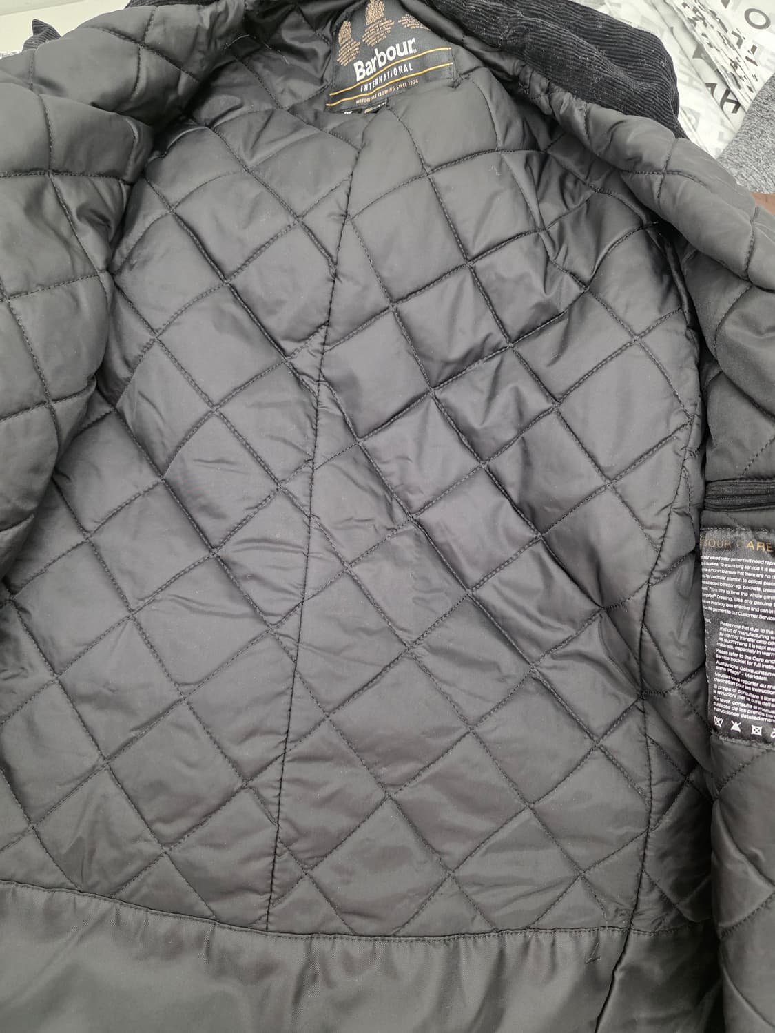 Barbour 바버 남자 자켓.
싸이즈 95  정품 상품이미지7