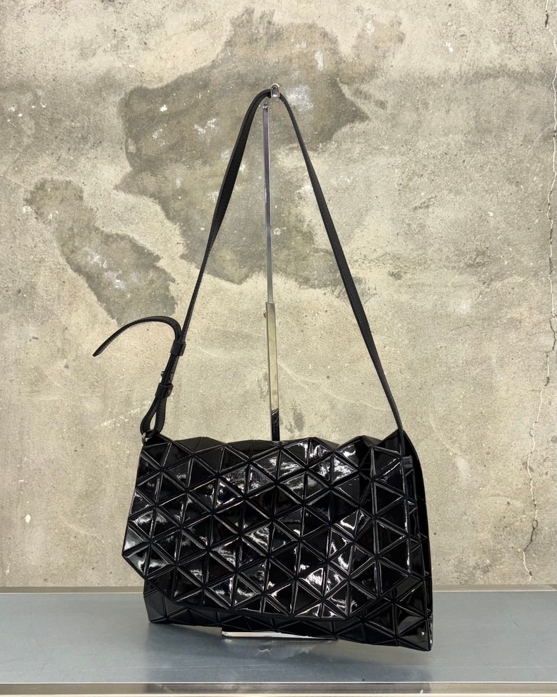 Issey Miyake 이세이미야케 바오바오 블랙 루센트 숄더백 상품이미지1