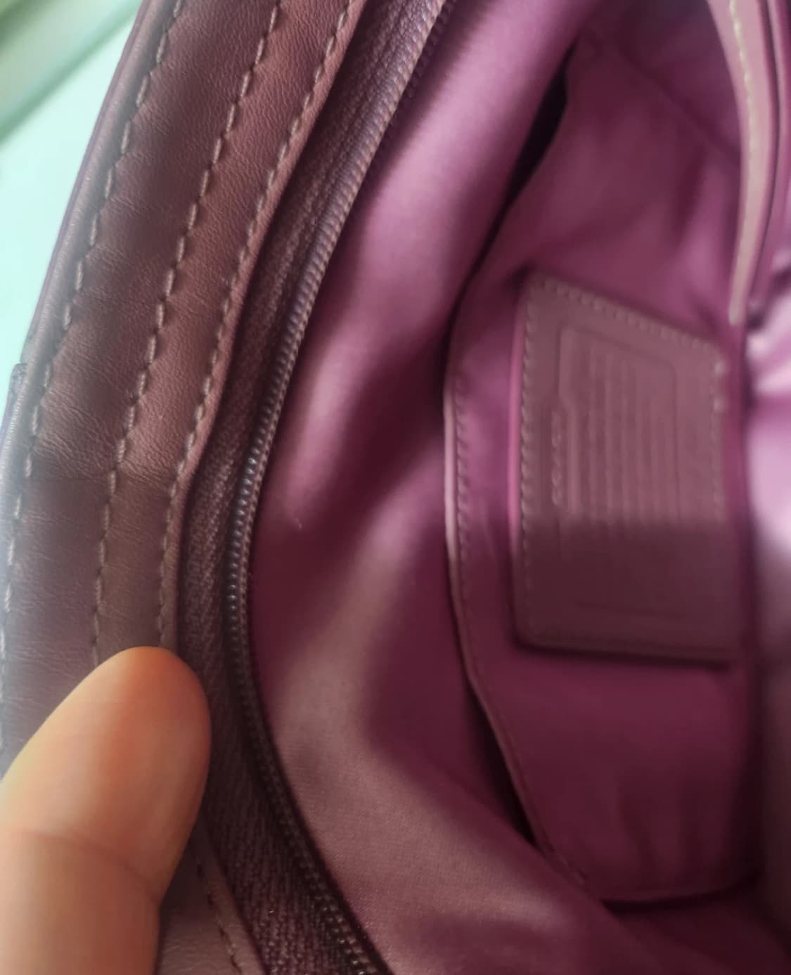 Coach 코치 시그니처 핑크 버건디 숄더백 상품이미지8