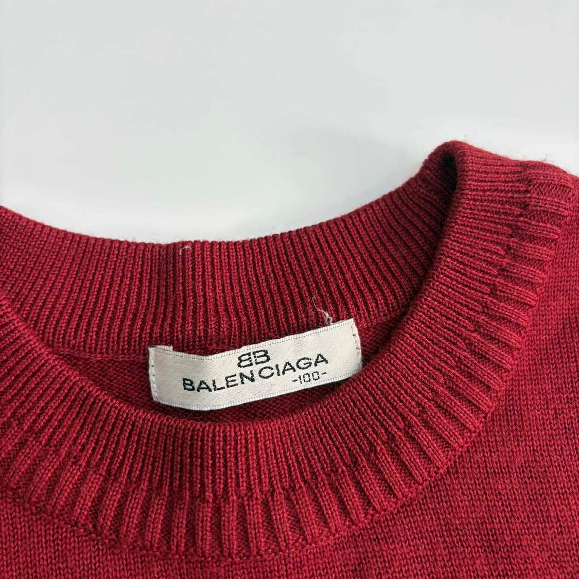 [100] 발렌시아가 레드 홀인원 스퀘어 크루넥 니트 스웨터 상품이미지5