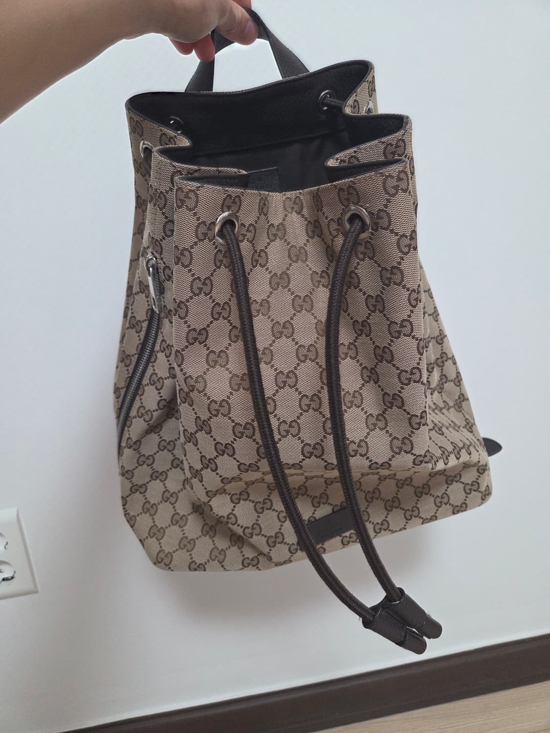 구찌 gg 캔버스 드로우 백팩 상품이미지2