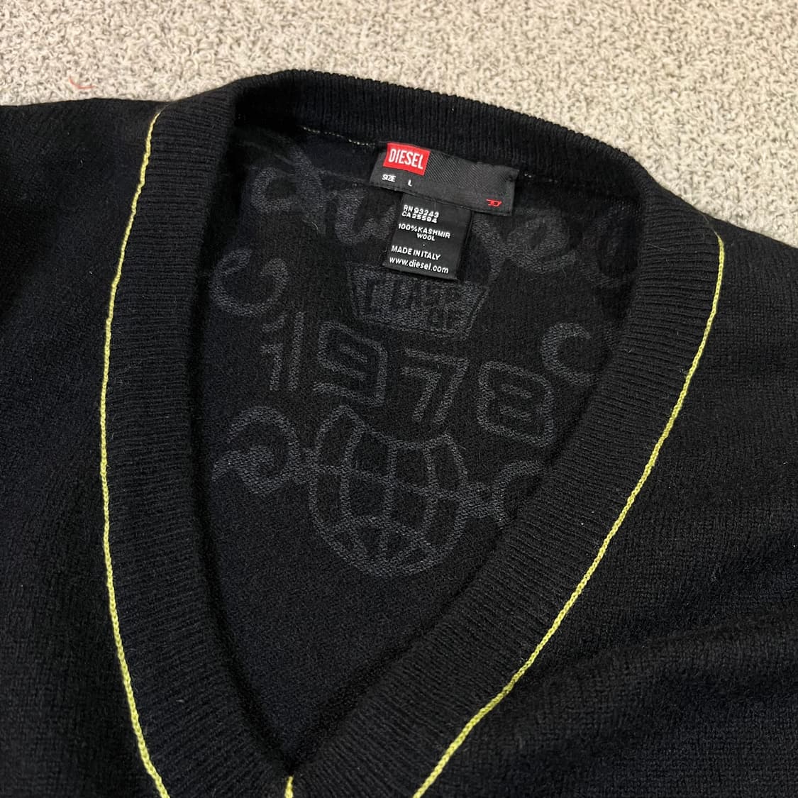 DIESEL 디젤 울 브이넥 니트 상품이미지2