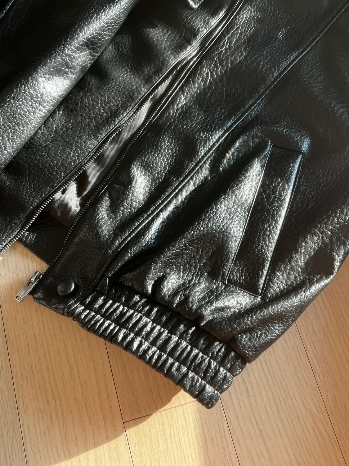 자라 생로랑 맛 하이넥 레더 자켓 상품이미지6