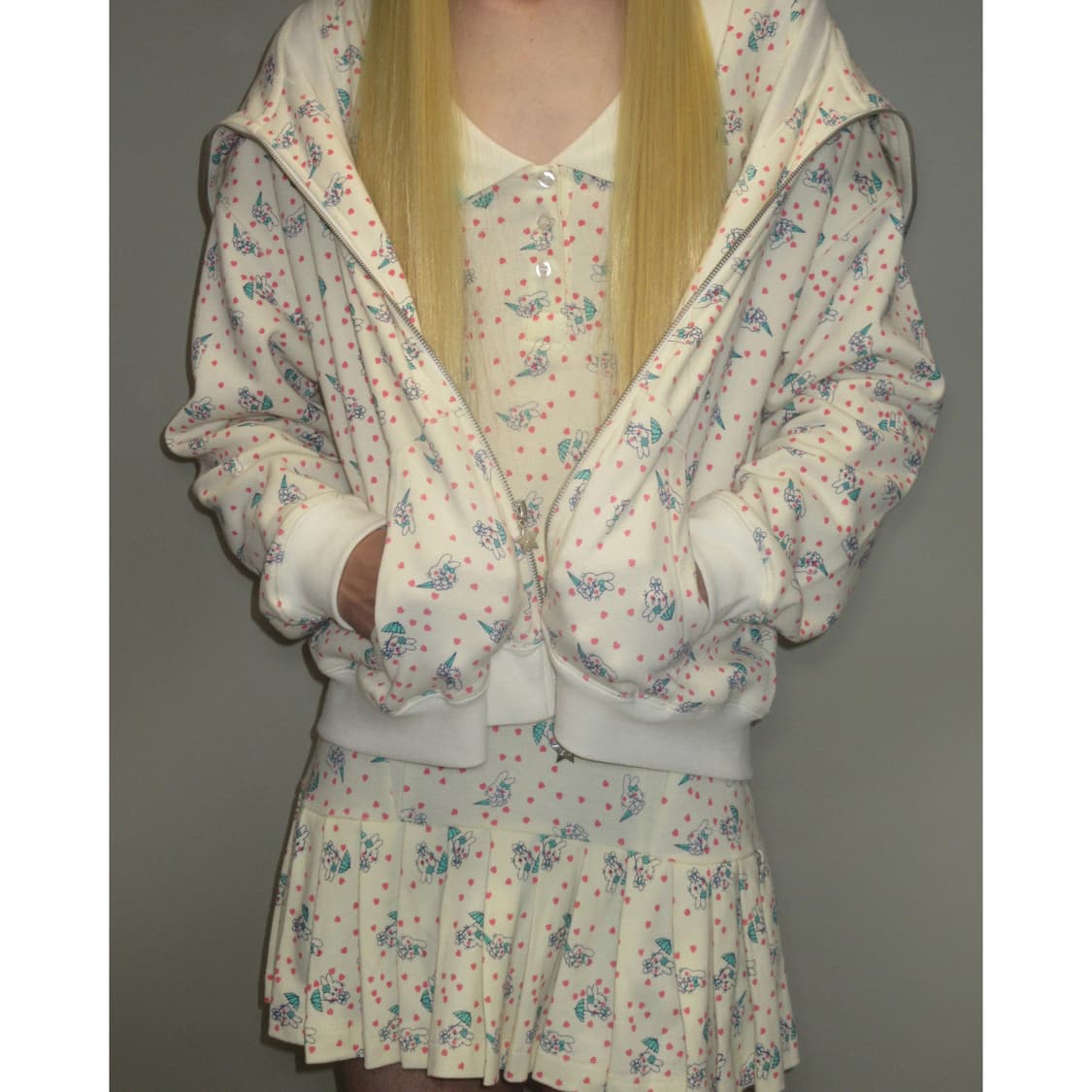 애슐리 윌리엄스 후드집업  BABY HOODIE 상품이미지1