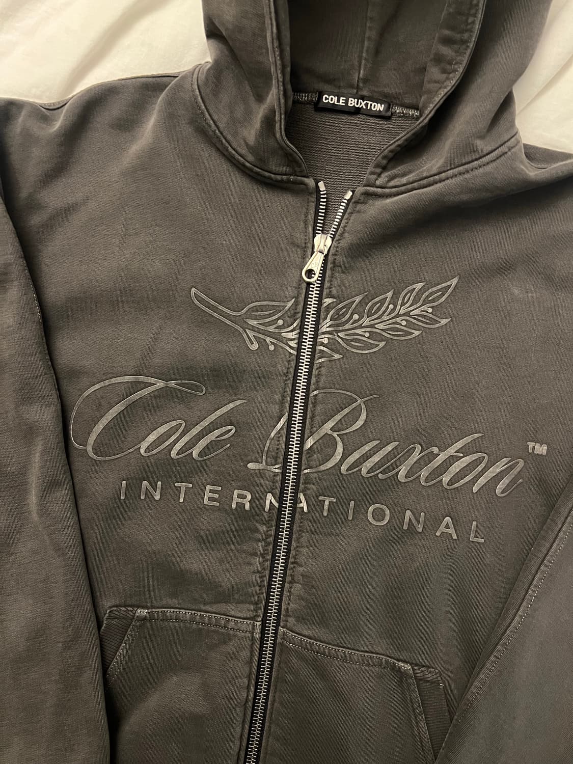 INTERNATIONAL ZIPPED HOODIE OG - GREY 상품이미지1