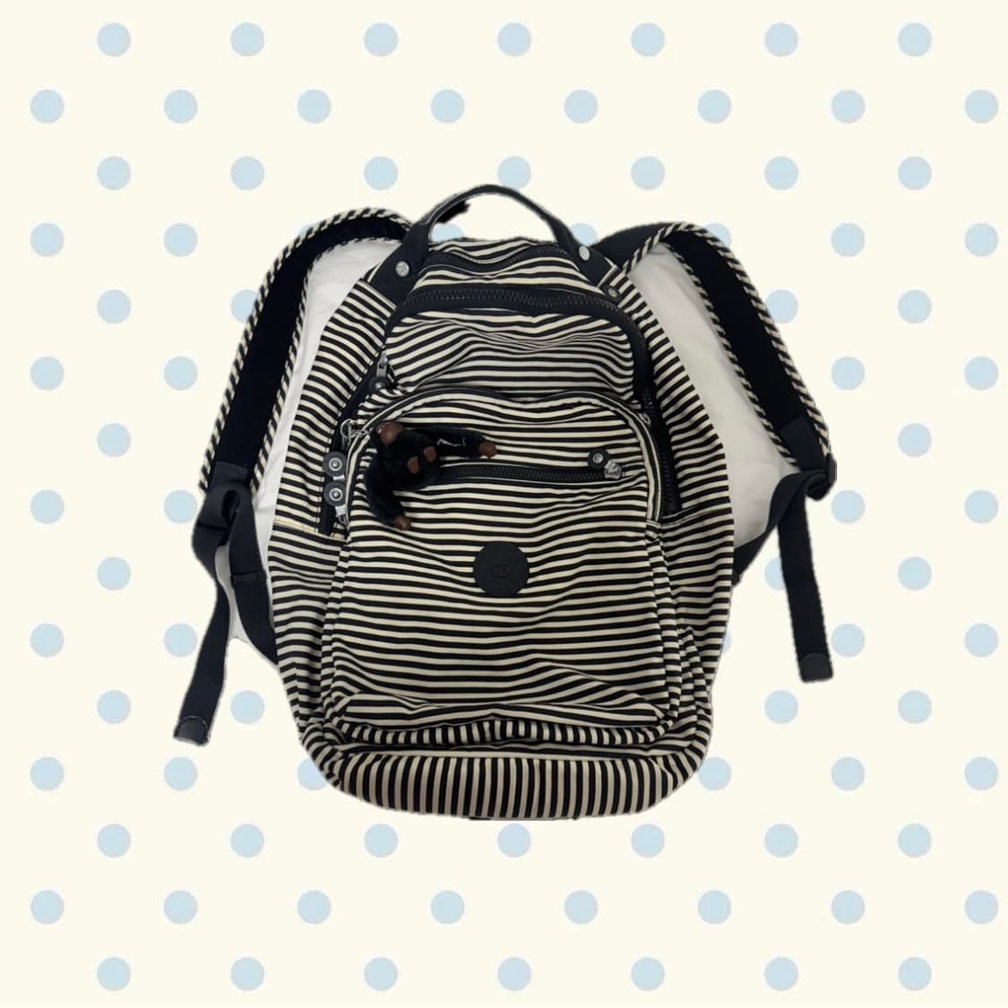 키플링 스트라이프 백팩 판매합니다! 상품이미지1