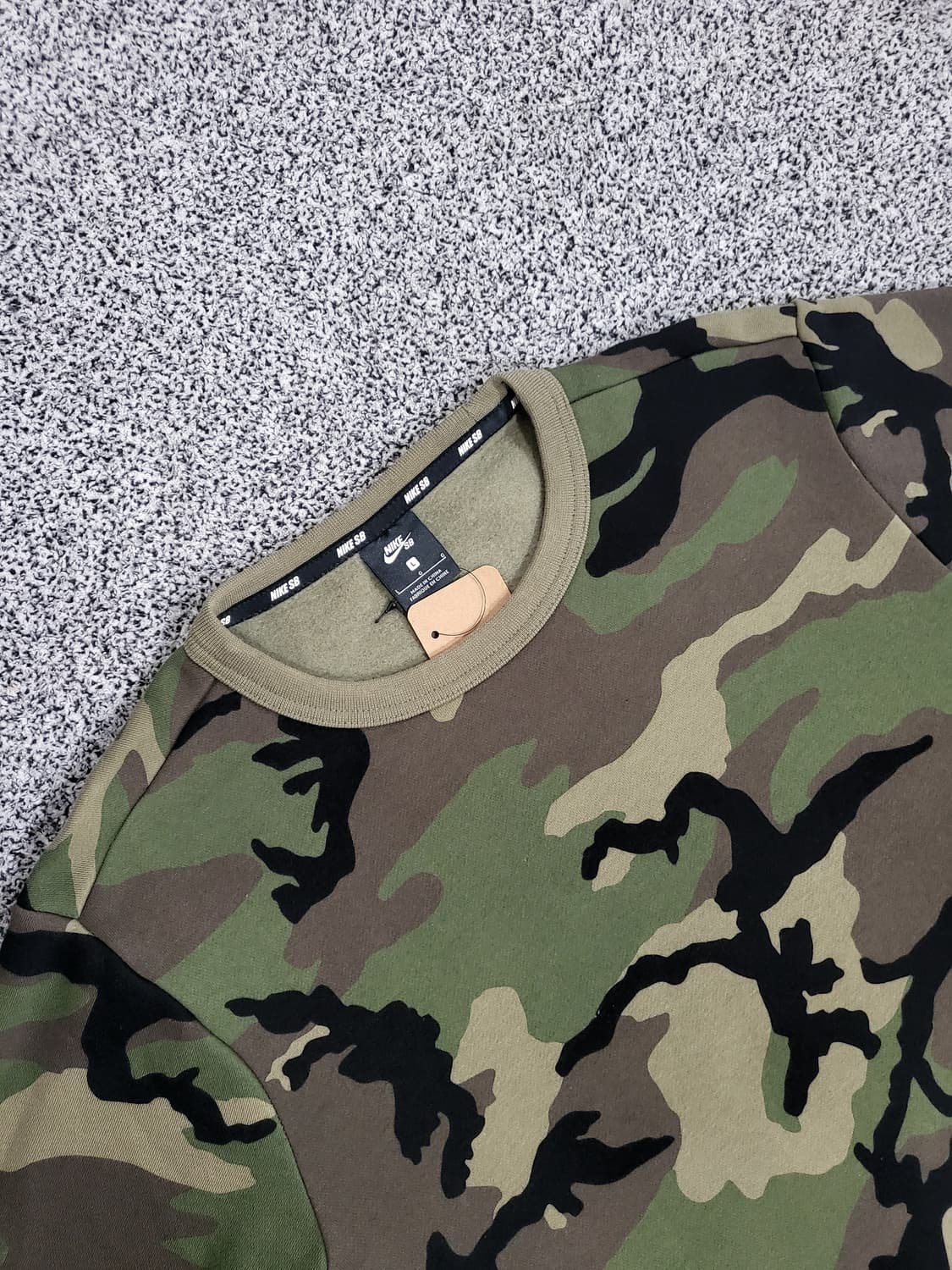 나이키 카모플라주 맨투맨 상품이미지3