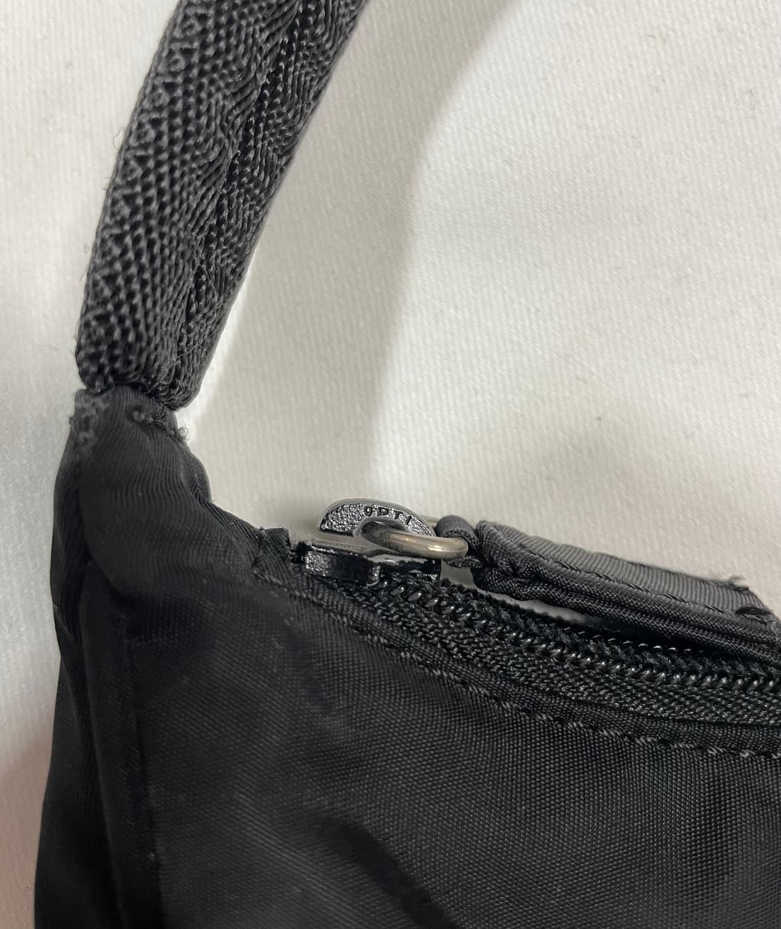 프라다 나일론 테수토 미니 호보백  상품이미지4