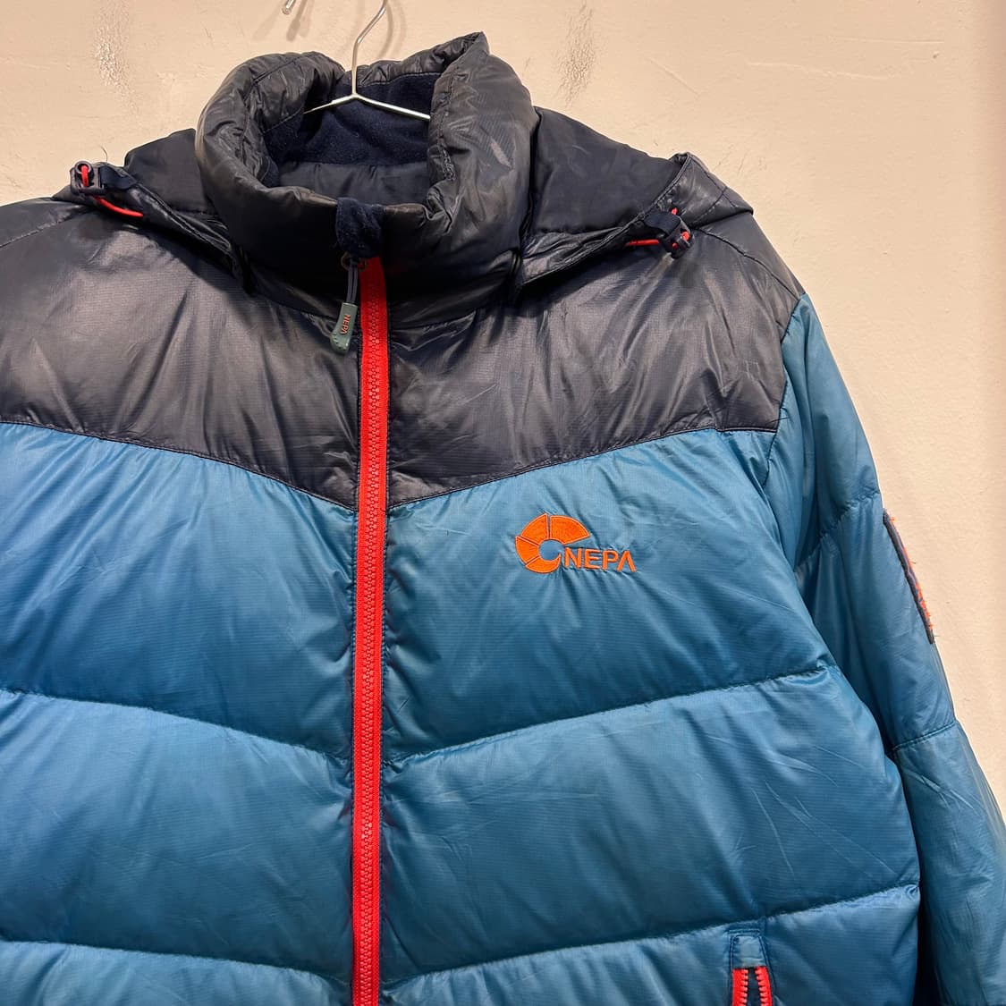 네파 에볼루션 덕다운 후드탈착 패딩 상품이미지1