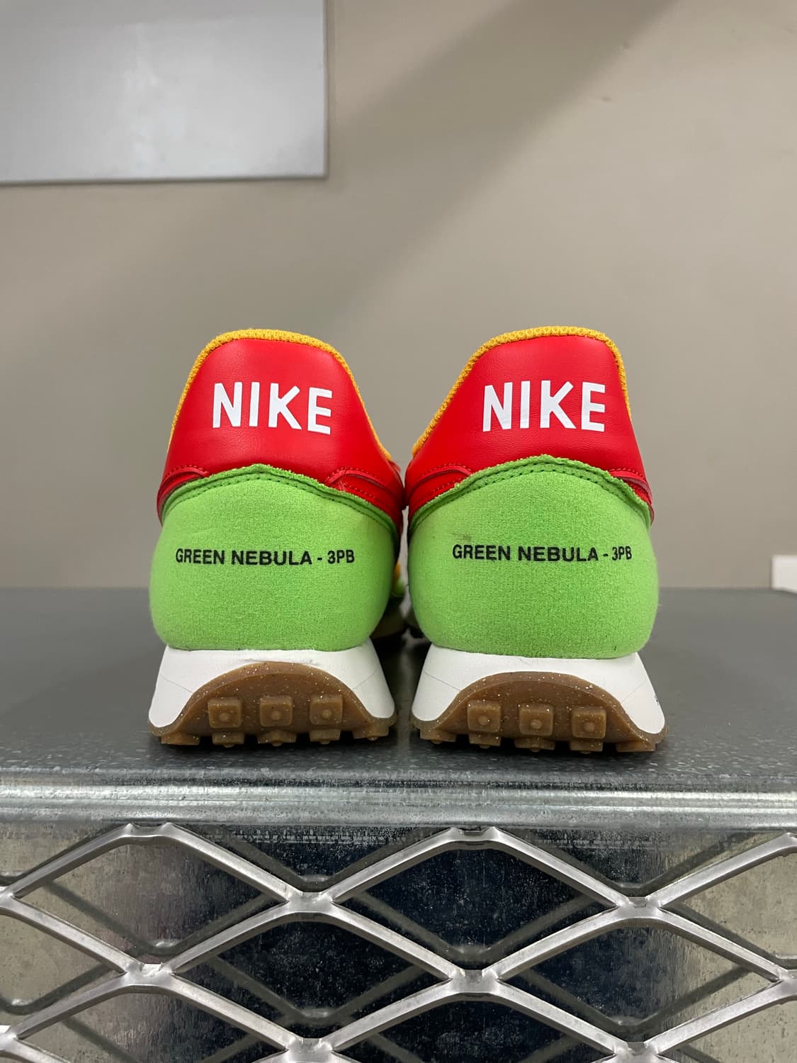 나이키 챌린저 OG 유니버시티 골드 270 상품이미지3