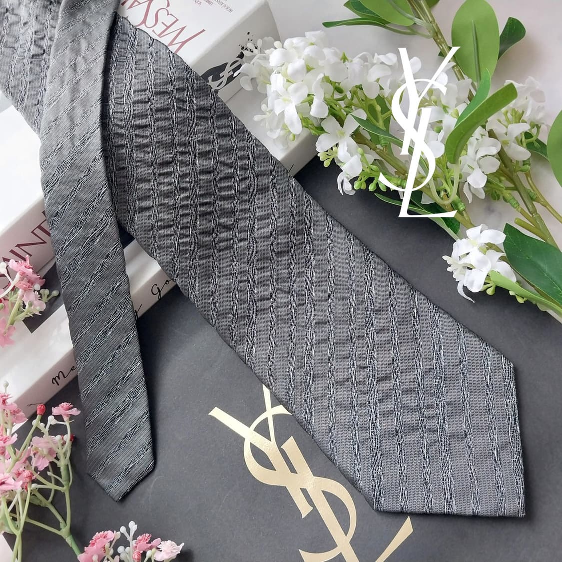 입생로랑 다크그레이 텍스처 패턴 넥타이 9.8cm S~A+등급 K2458 상품이미지2