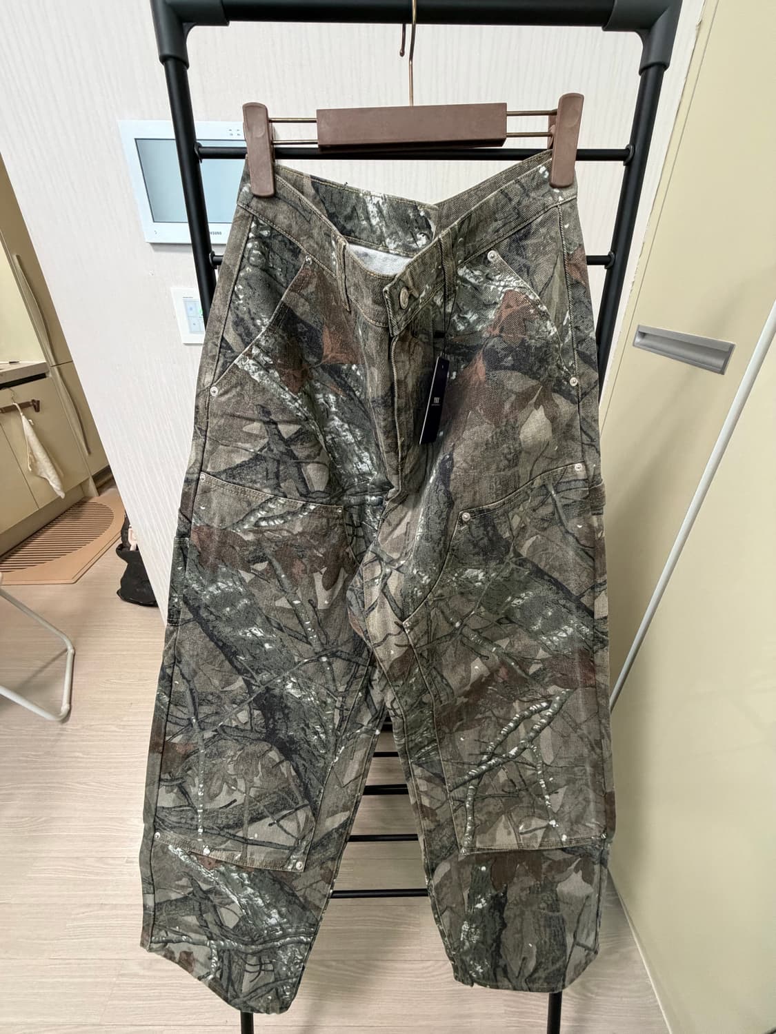 BIRTHDAY 더블니 카펜더 워크팬츠 상품이미지1