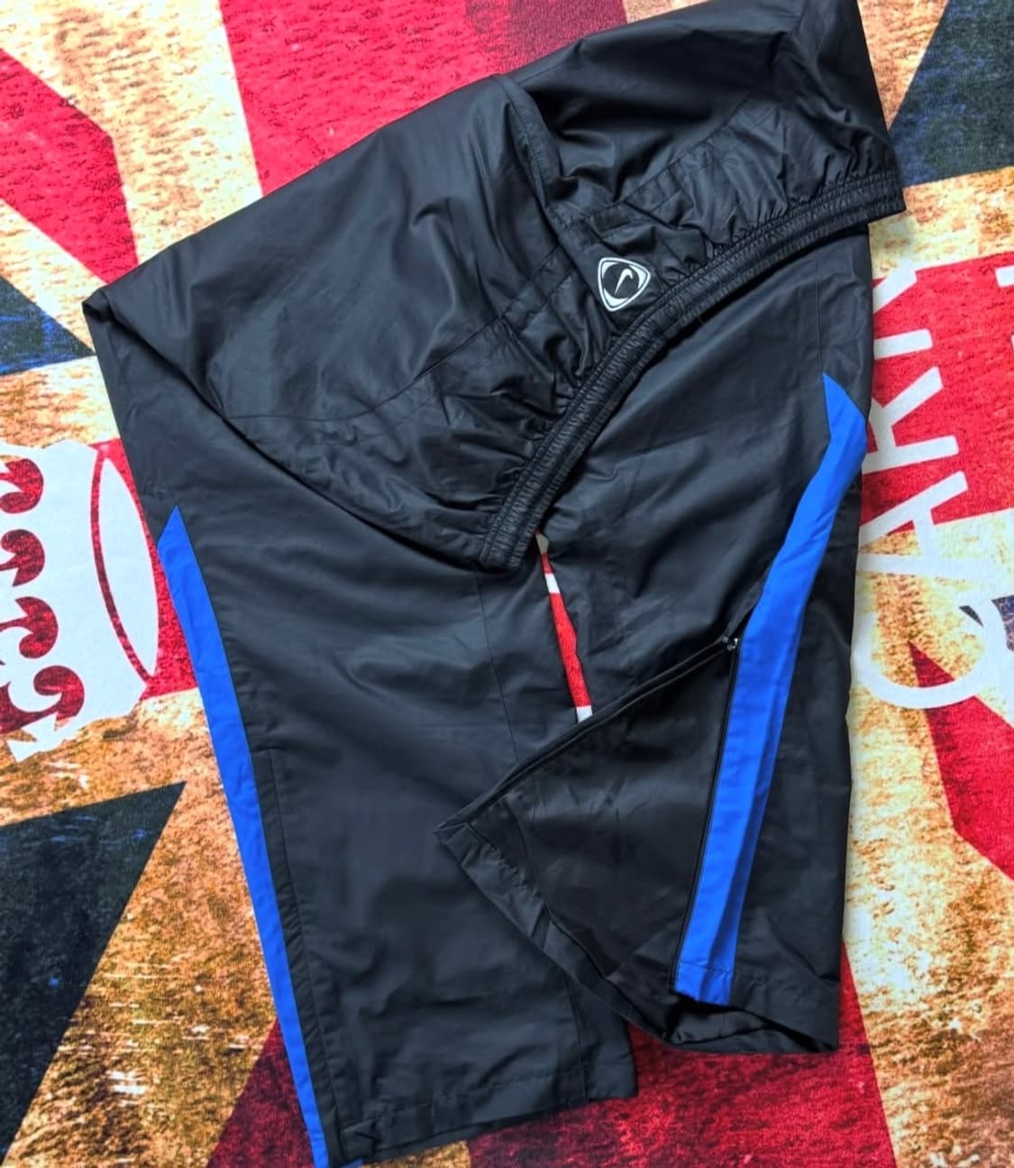 나이키 블랙스우시 지퍼 절개 트랙팬츠. 상품이미지4