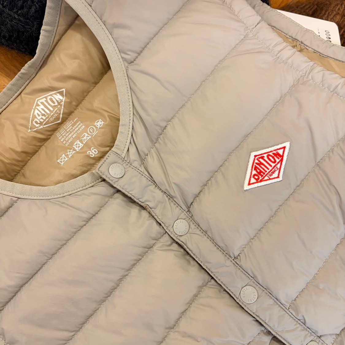 단톤 패딩베스트 상품이미지2