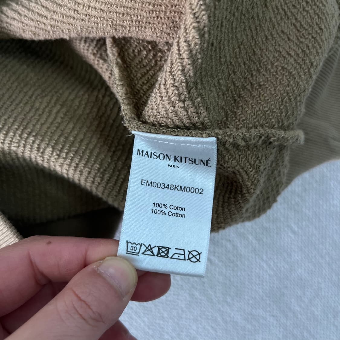 100 메종키츠네 24FW 빅로고 베이지 맨투맨 상품이미지4