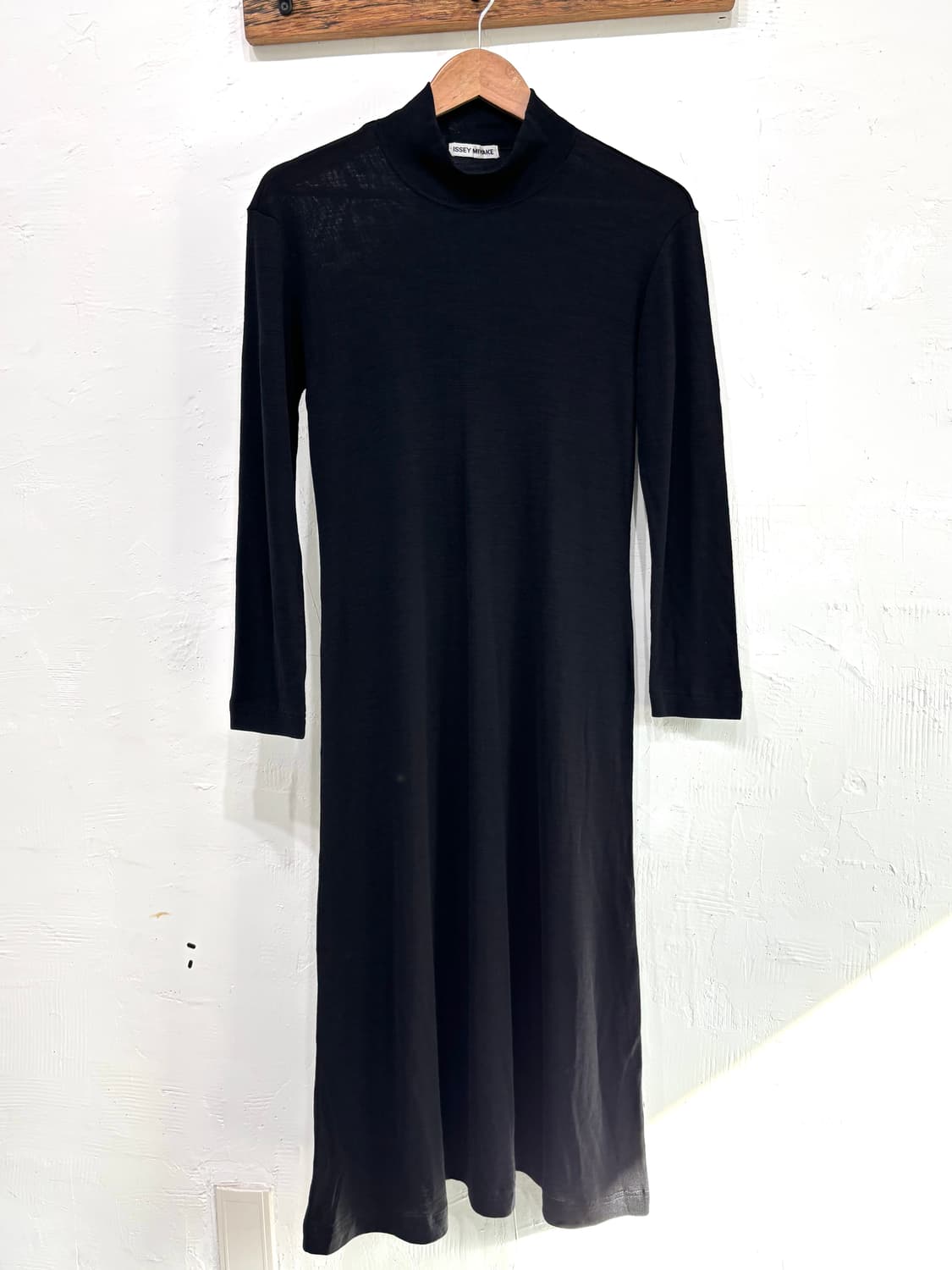 Issey Miyake 이세이미야케 블랙 모크넥 원피스 상품이미지8
