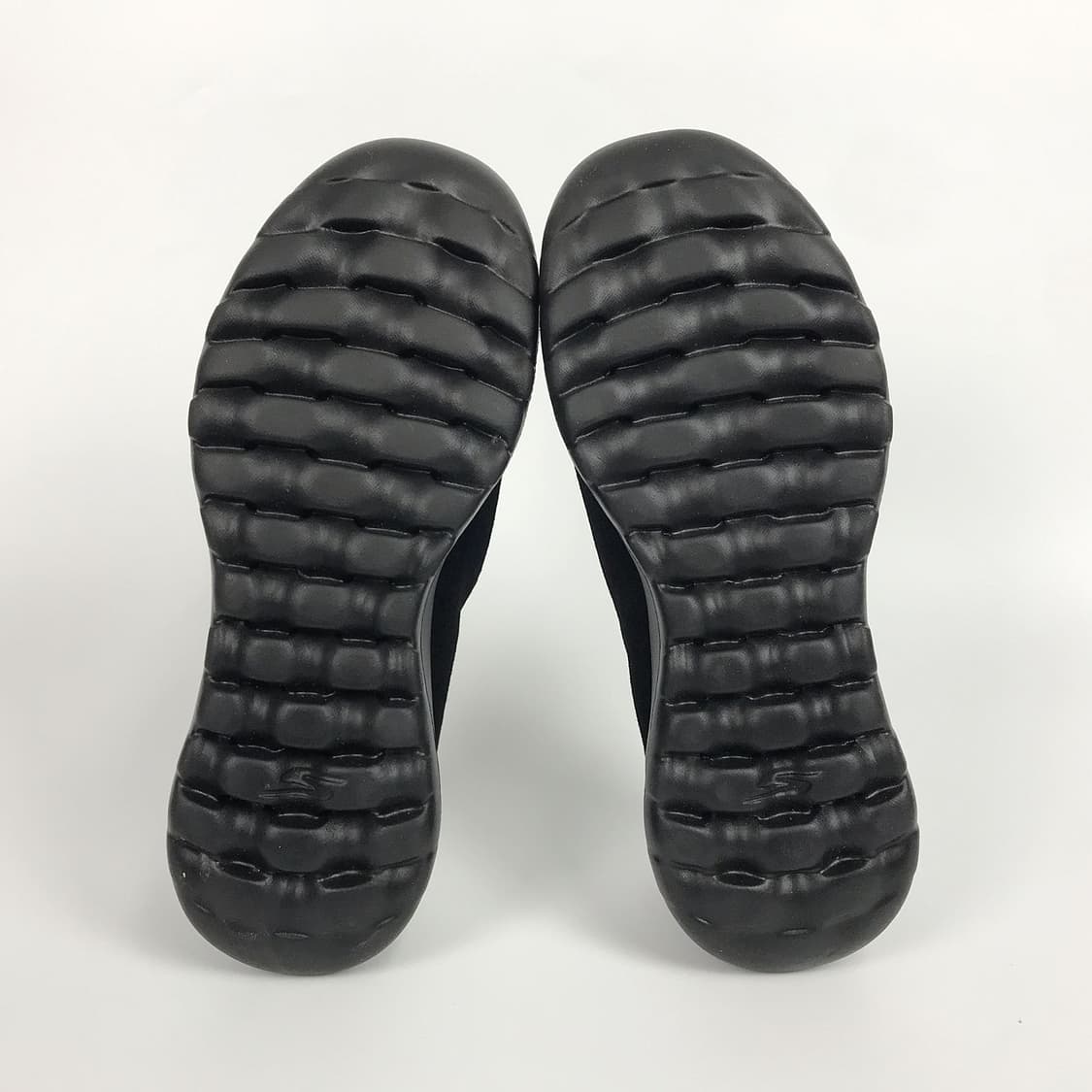 스케쳐스 고워크 스웨이드 슬립온 여성240 상품이미지8