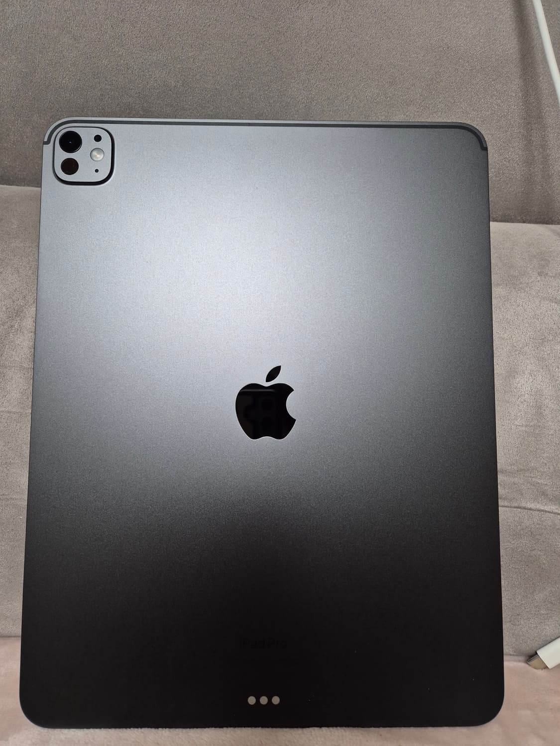 아이패드 프로 13 M4 256GB 스페이스 블랙 성능 100% 상품이미지1