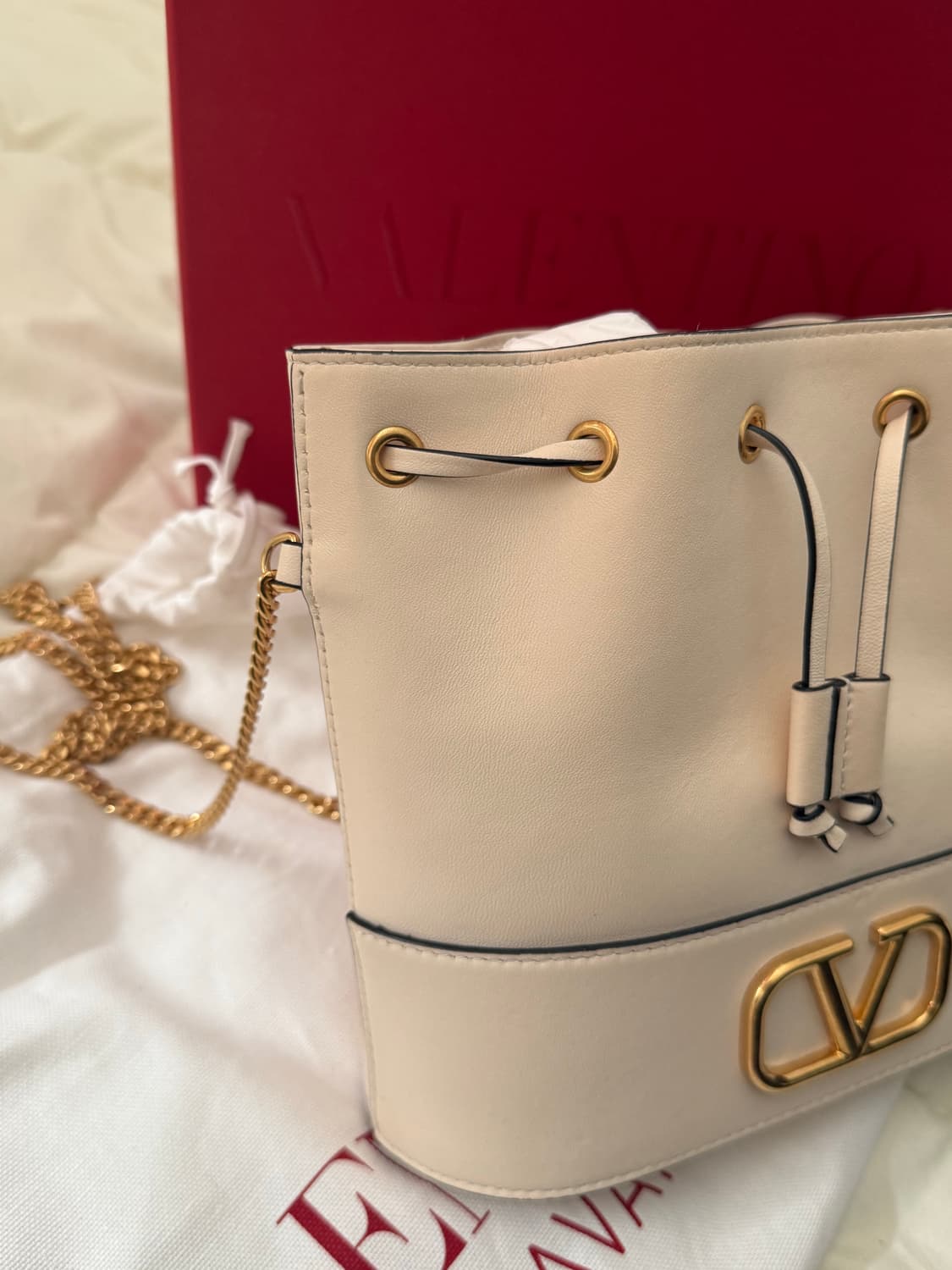 정품 발렌티노 아이보리 버킷백 상품이미지3