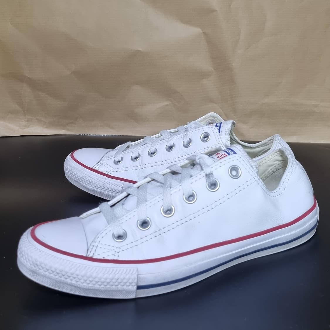 컨버스 클래식 레더 화이트 스니커즈250 상품이미지1