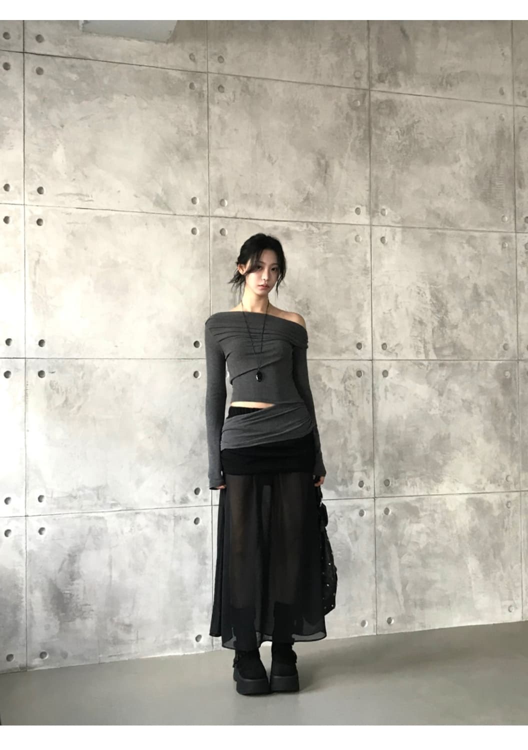 127room 원숄더 드레이프 탑 원가 36000원 상품이미지3