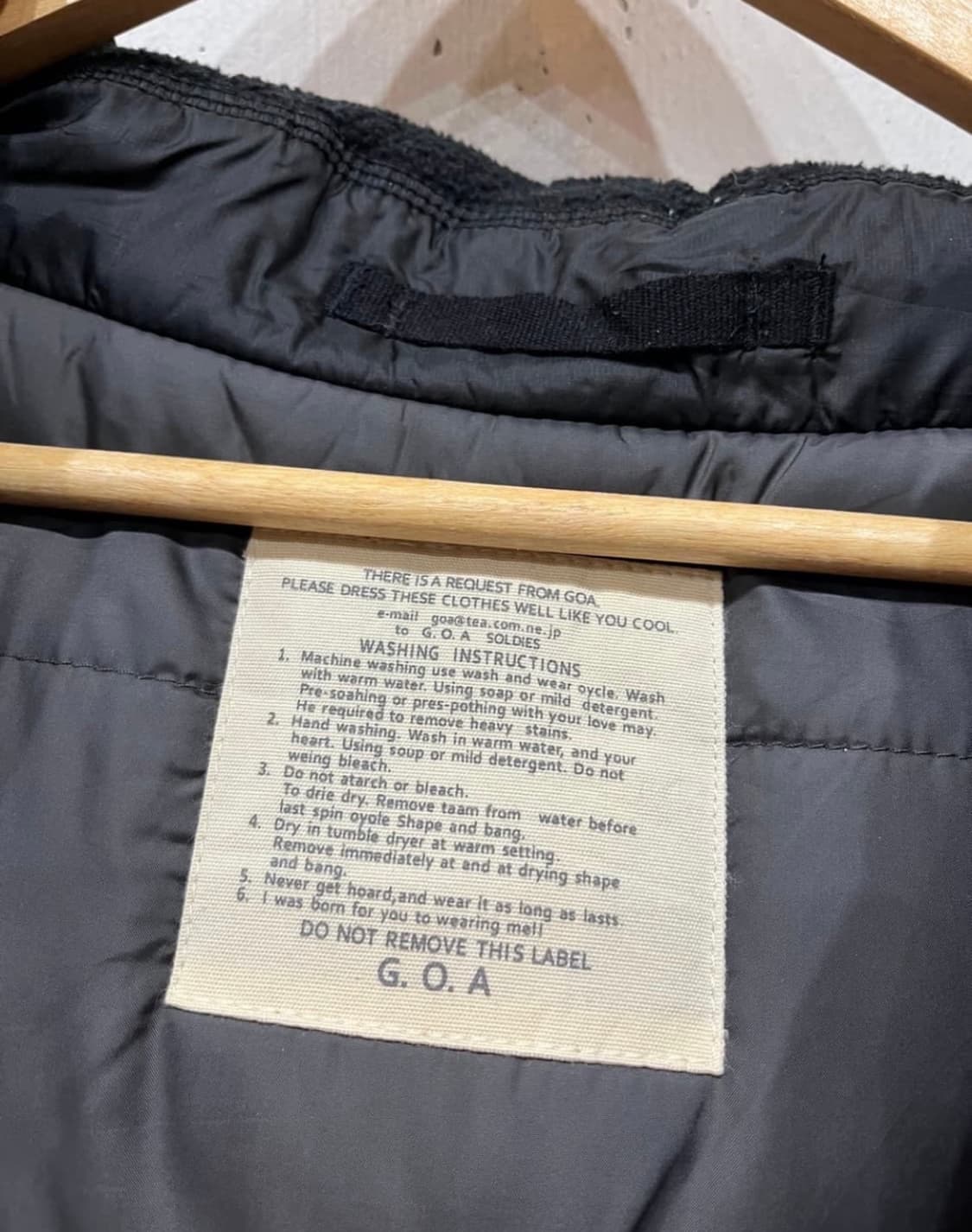 GOA 고아 절개 패디드 봄버 자켓 패딩 상품이미지4