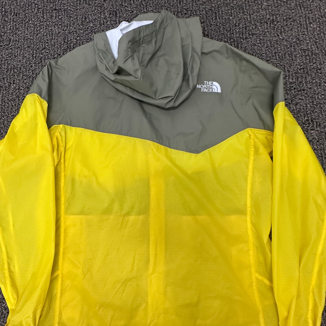 노스페이스 여성 바람막이 자켓 옐로우 100(2XL) 상품이미지7
