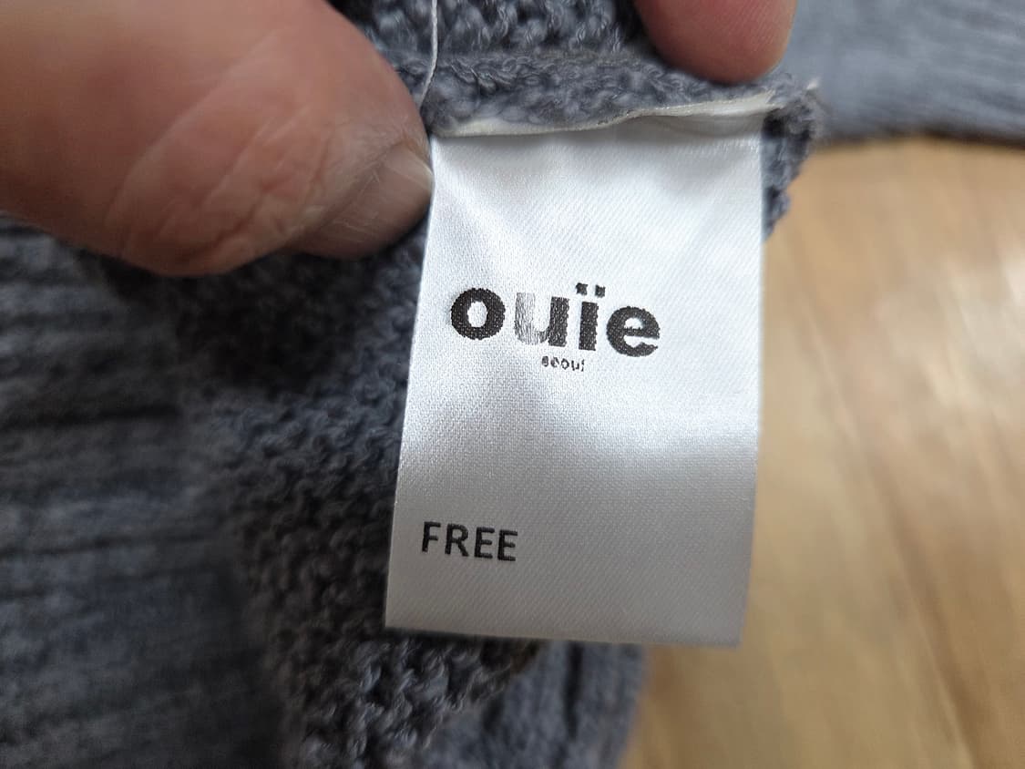 우이(ouie) V넥 퍼프소매 니트 프리사이즈 새상품 상품이미지9