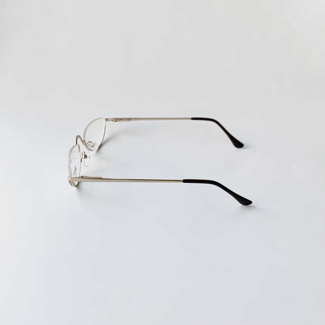 745 데드스탁 언더림 골드 라운드 유니크 빈티지안경테 상품이미지4