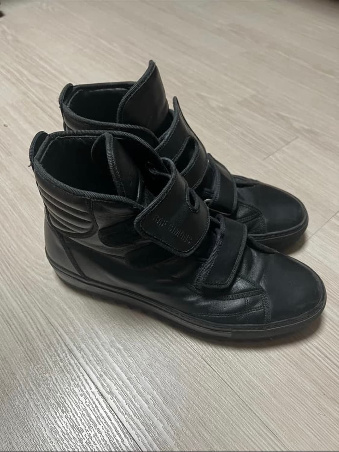 (구매글)라프시몬스 하이탑 삽니다 상품이미지1