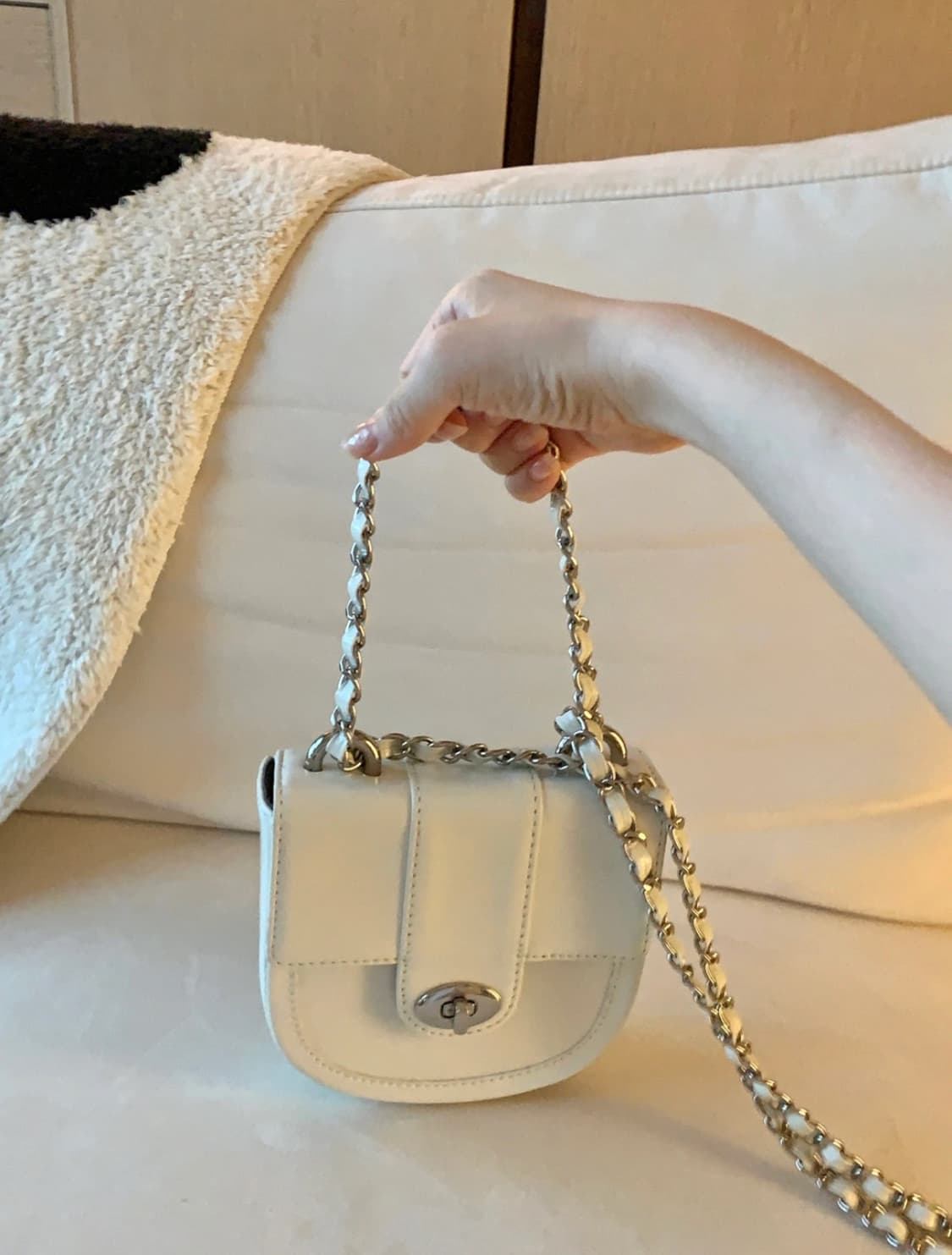 Cardinal Red 미니 체인백 상품이미지1