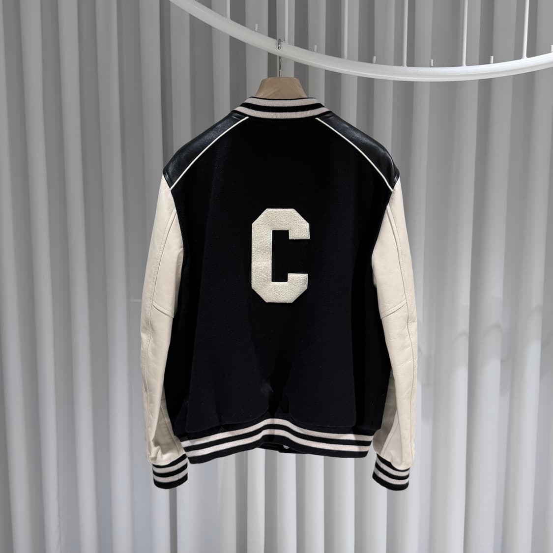 (A/52) / 셀린느 클래식테디 텍스 쳐드 울 블랙 바시티 자켓 상품이미지5