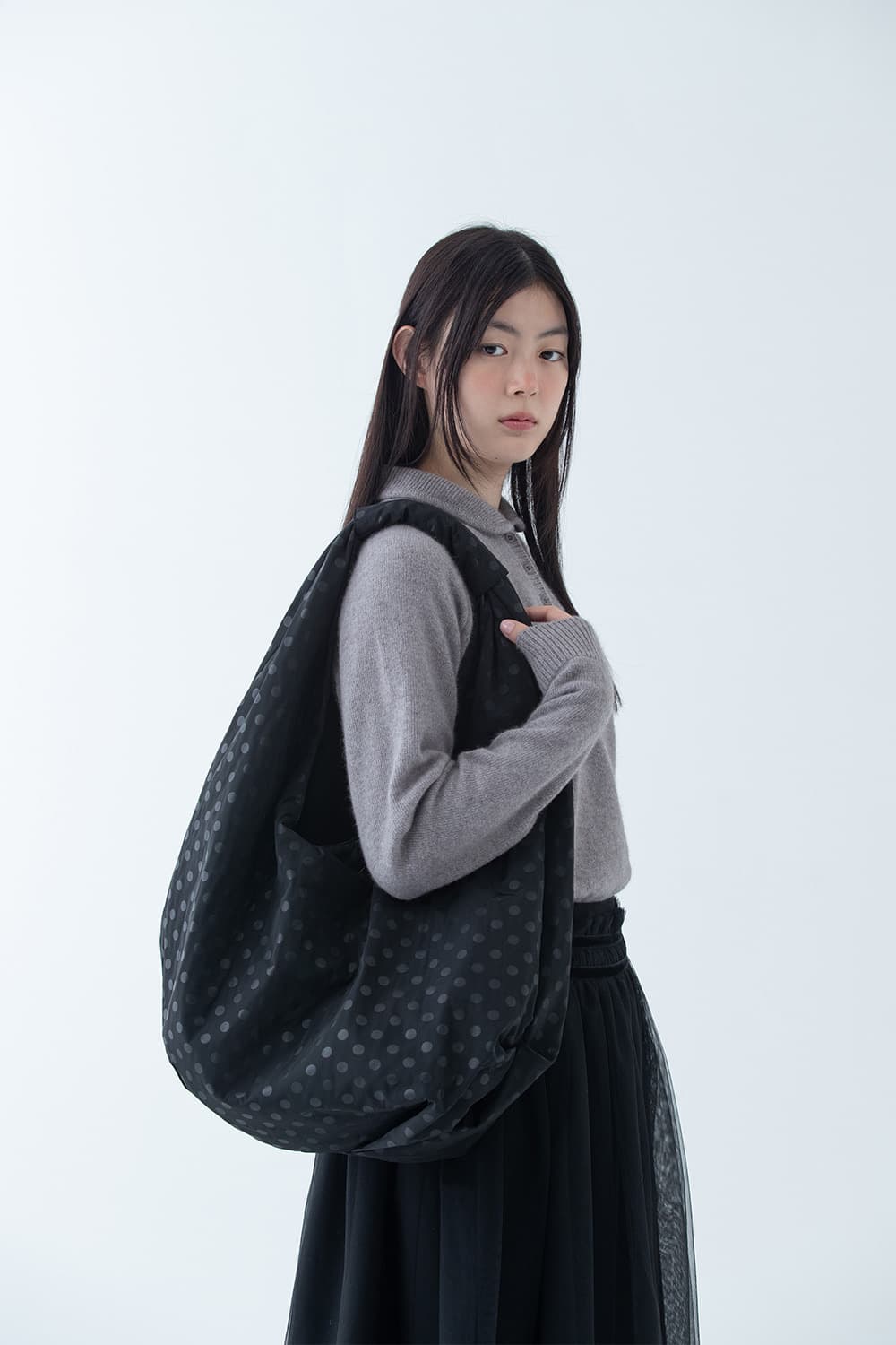 오헤시오 도트 패딩백 블랙 상품이미지1