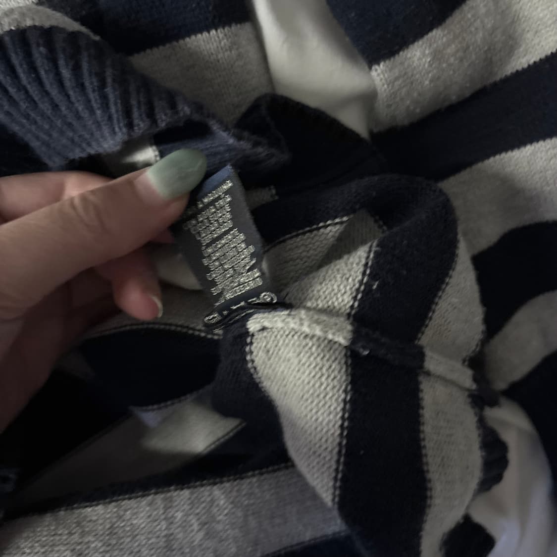 폴로 진스 단가라 브이넥 니트 상품이미지3