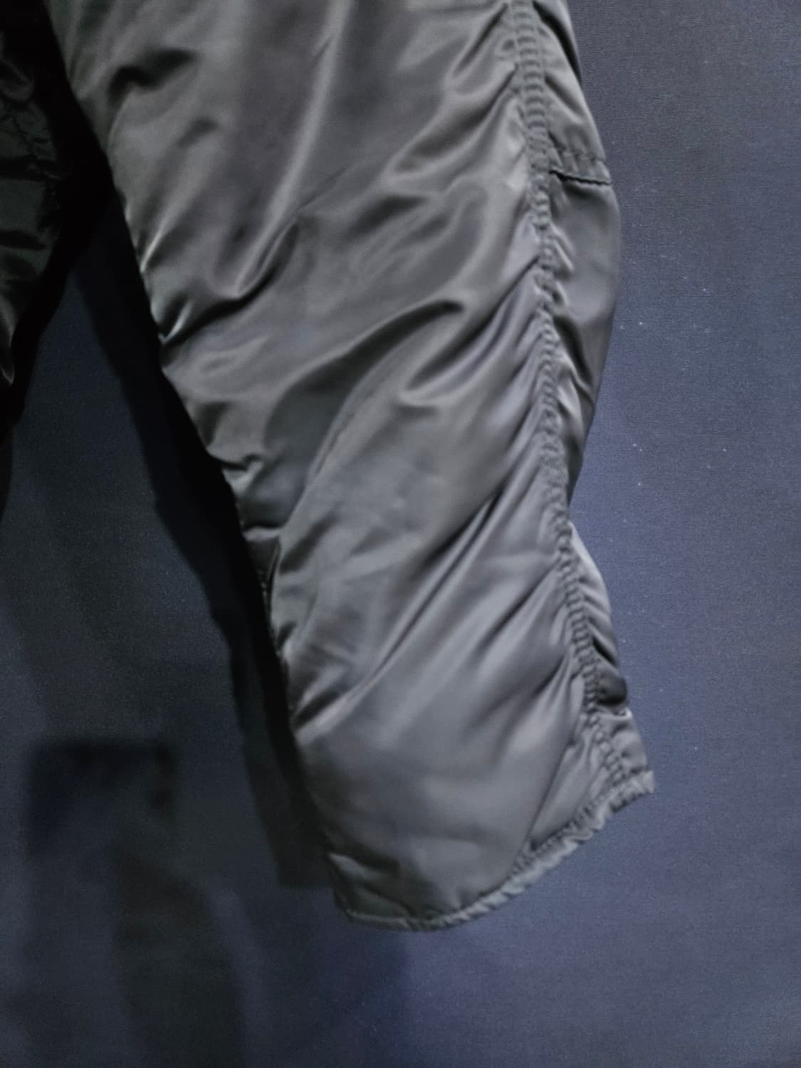알파인더스트리 다크그레이 유광 남성 105 야상점퍼 패딩  상품이미지5