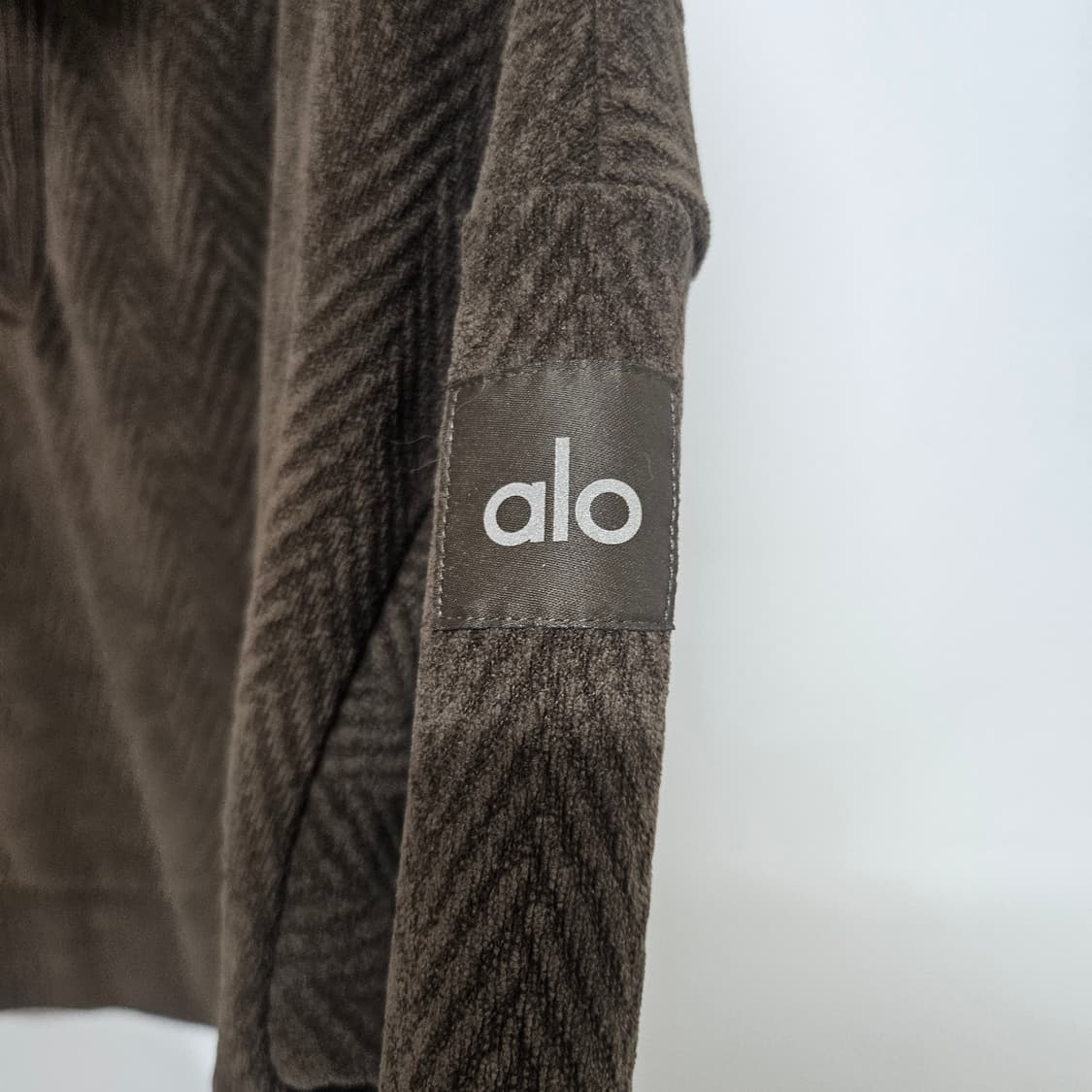 XS 알로 요가 alo 코듀로이 카라 크롭 맨투맨 상품이미지5