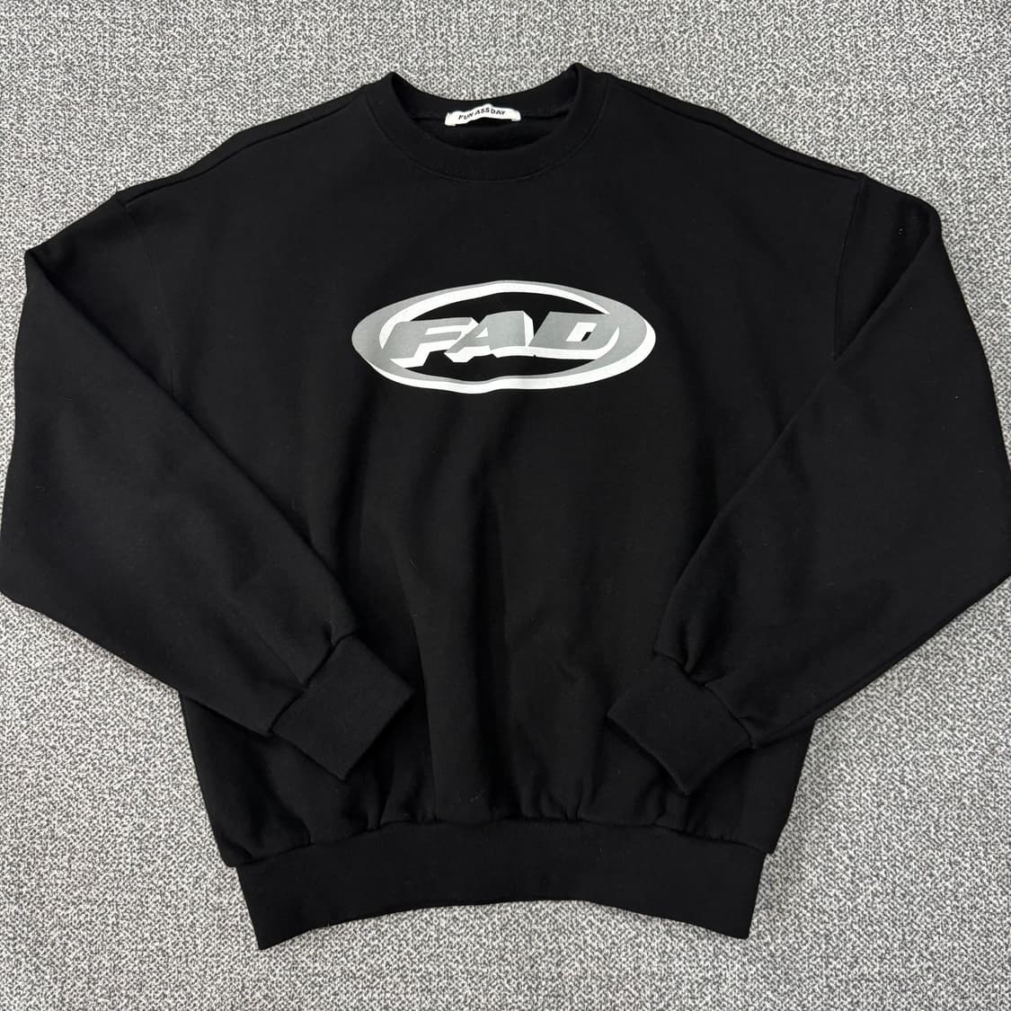 FAD FunAssDay 맨투맨 상품이미지1