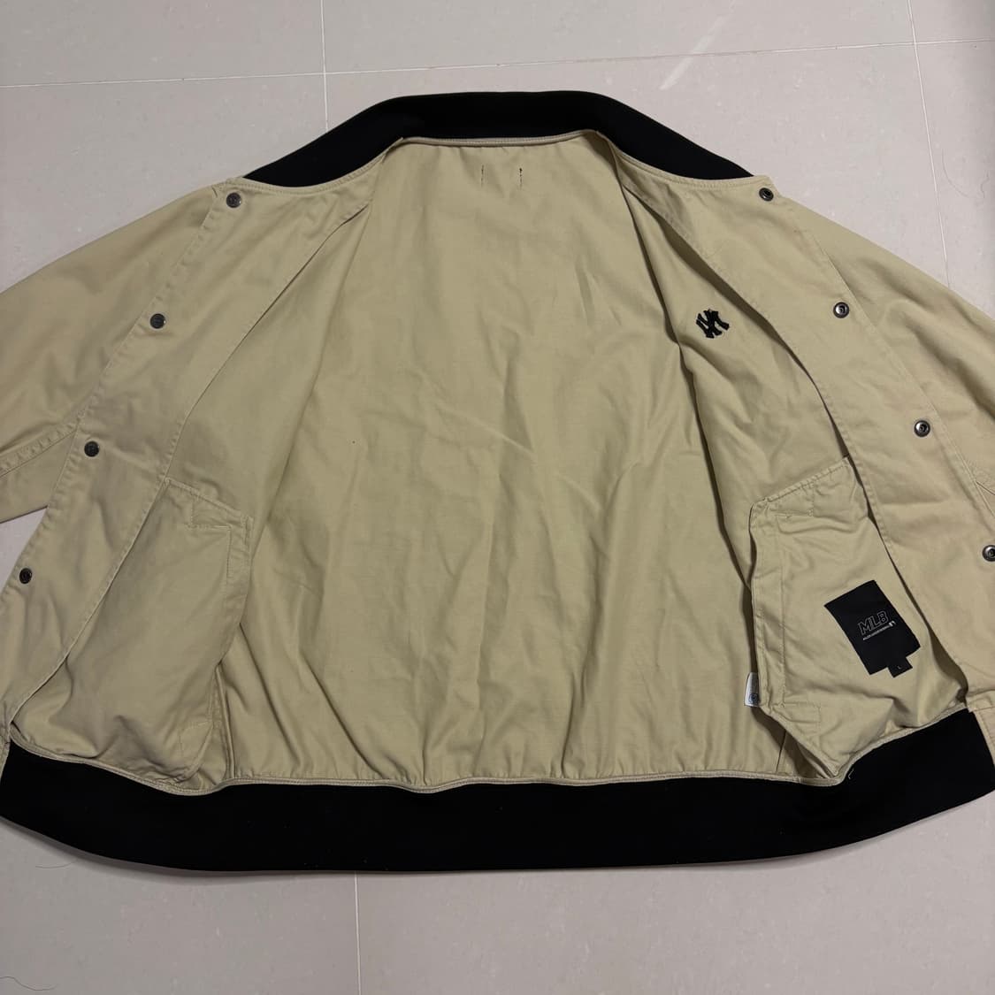 정품 MLB 엠엘비 뉴욕 양키즈 베이지 바시티 자켓 야구 점퍼 상품이미지8