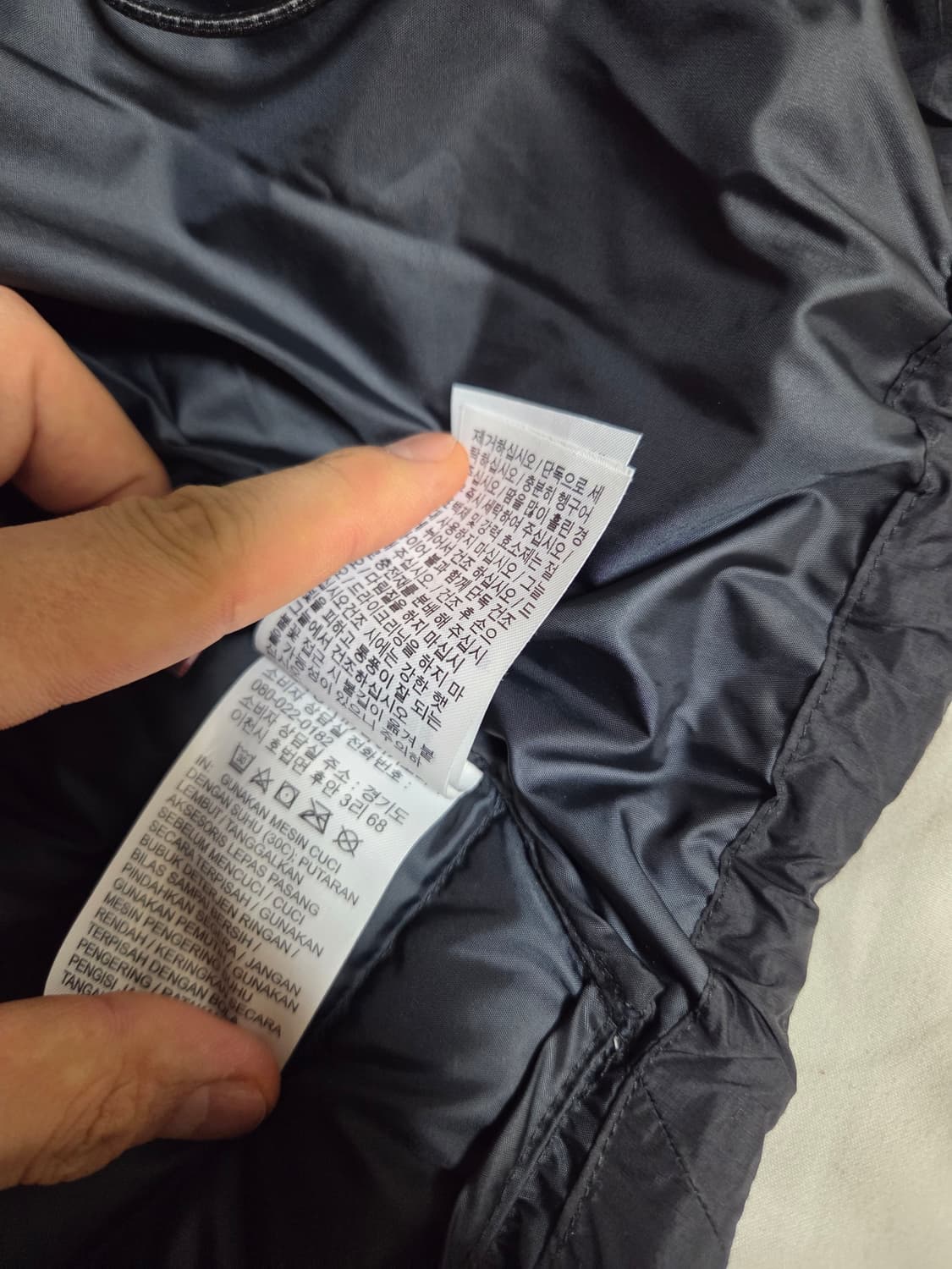 나이키 acg 라바플로우 써마핏 경량패딩 팝니다L사이즈 상품이미지4