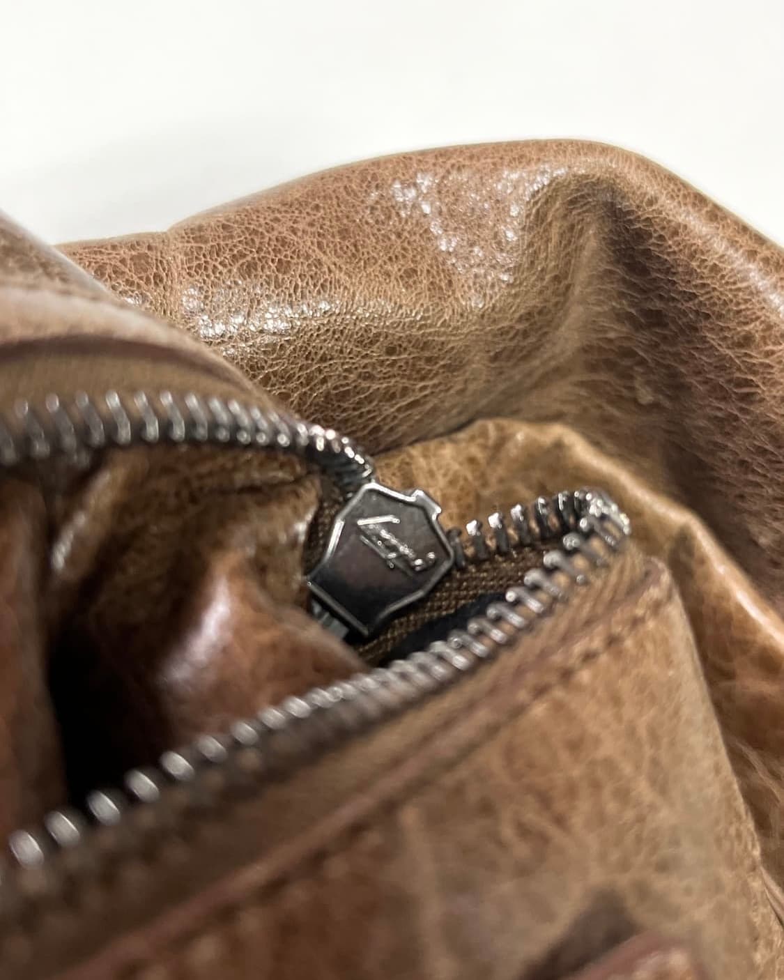 발렌시아가 모터크로스 베사체 크로스백 상품이미지3