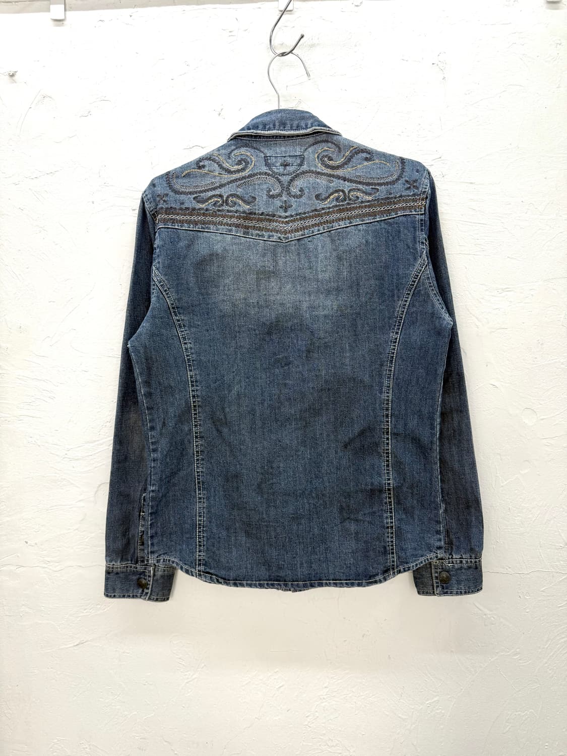 in the attic 데님 셔츠 상품이미지3